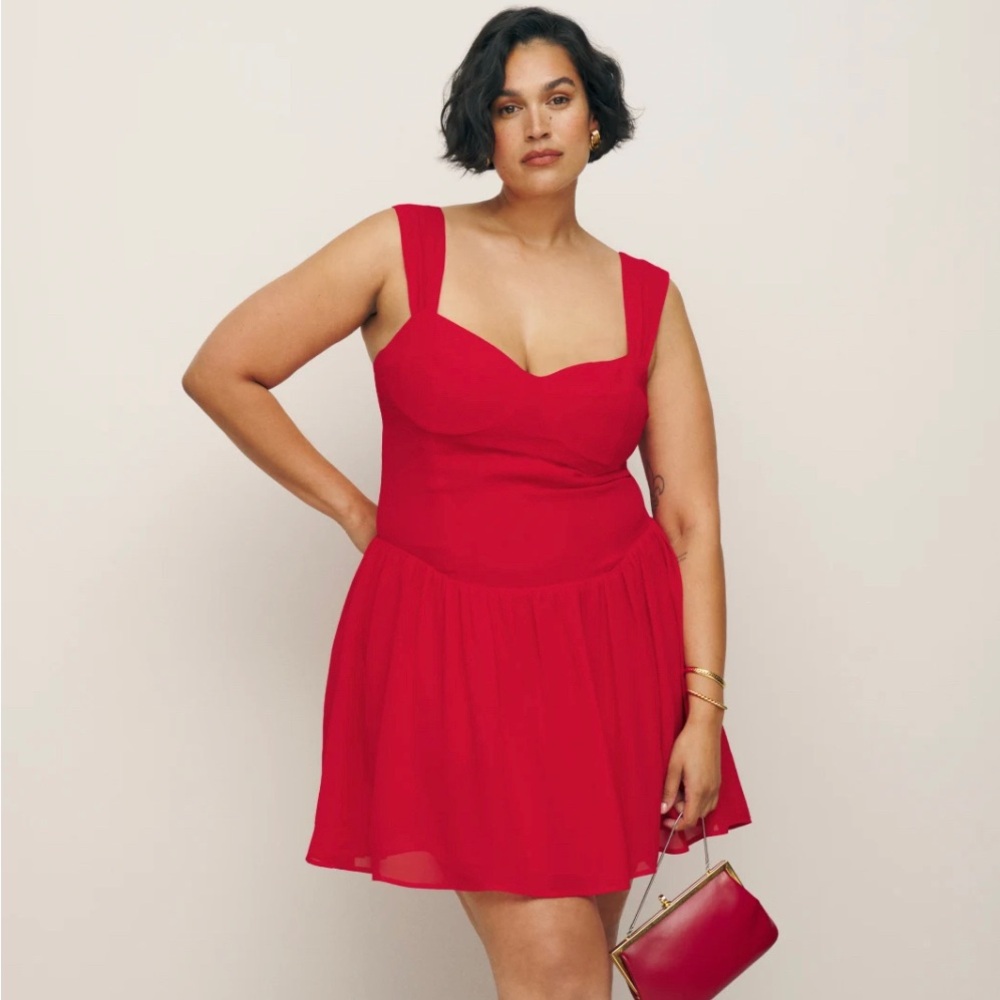 Reformation Taiga Dress Color Poinsettia Size 16 NWT